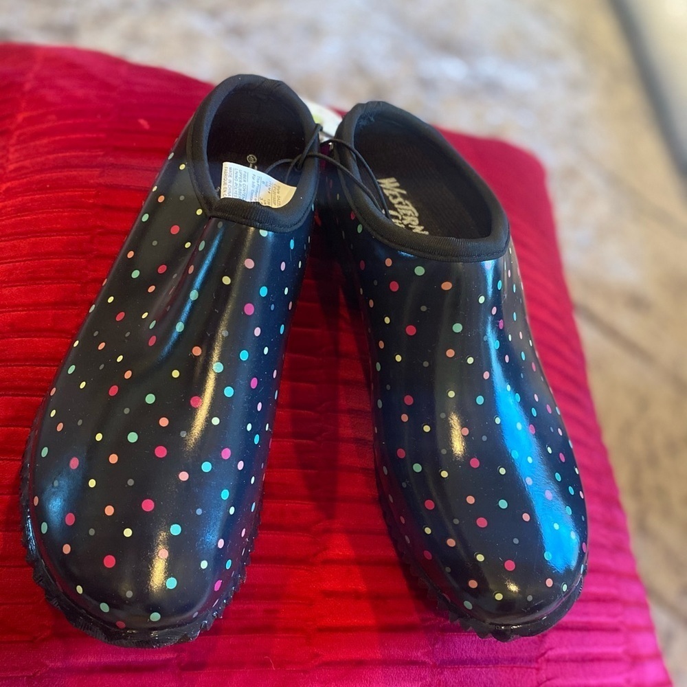 WESTERN CHIEF gorgeous garden clog/ size 6